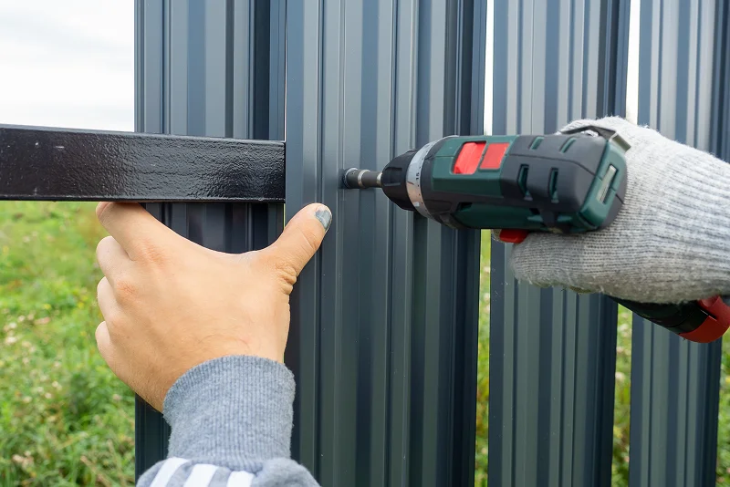 Fence Repair