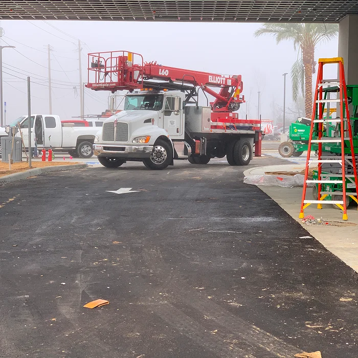 Crane Services for Elevated Commercial Projects (5)
